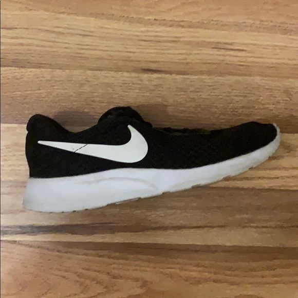 Black Nike Running Shoes - Picture 3 of 4